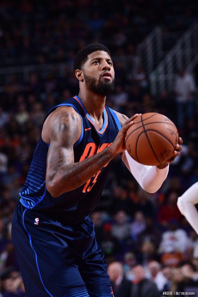 新卡牌大师？皇马本场主裁金特罗本赛季9场西甲出示8红42黄（皇马本场主裁金特罗本季执法西甲9场已掏8红42黄，判罚尺度成焦点）