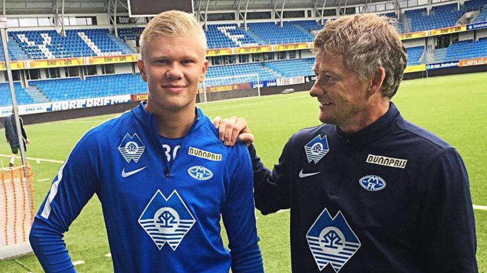 澳超战报：科斯格罗夫制胜，奥克兰FC 2-1中央海岸水手（澳超快讯：科斯格罗夫献制胜球，奥克兰FC2-1击退中央海岸水手）