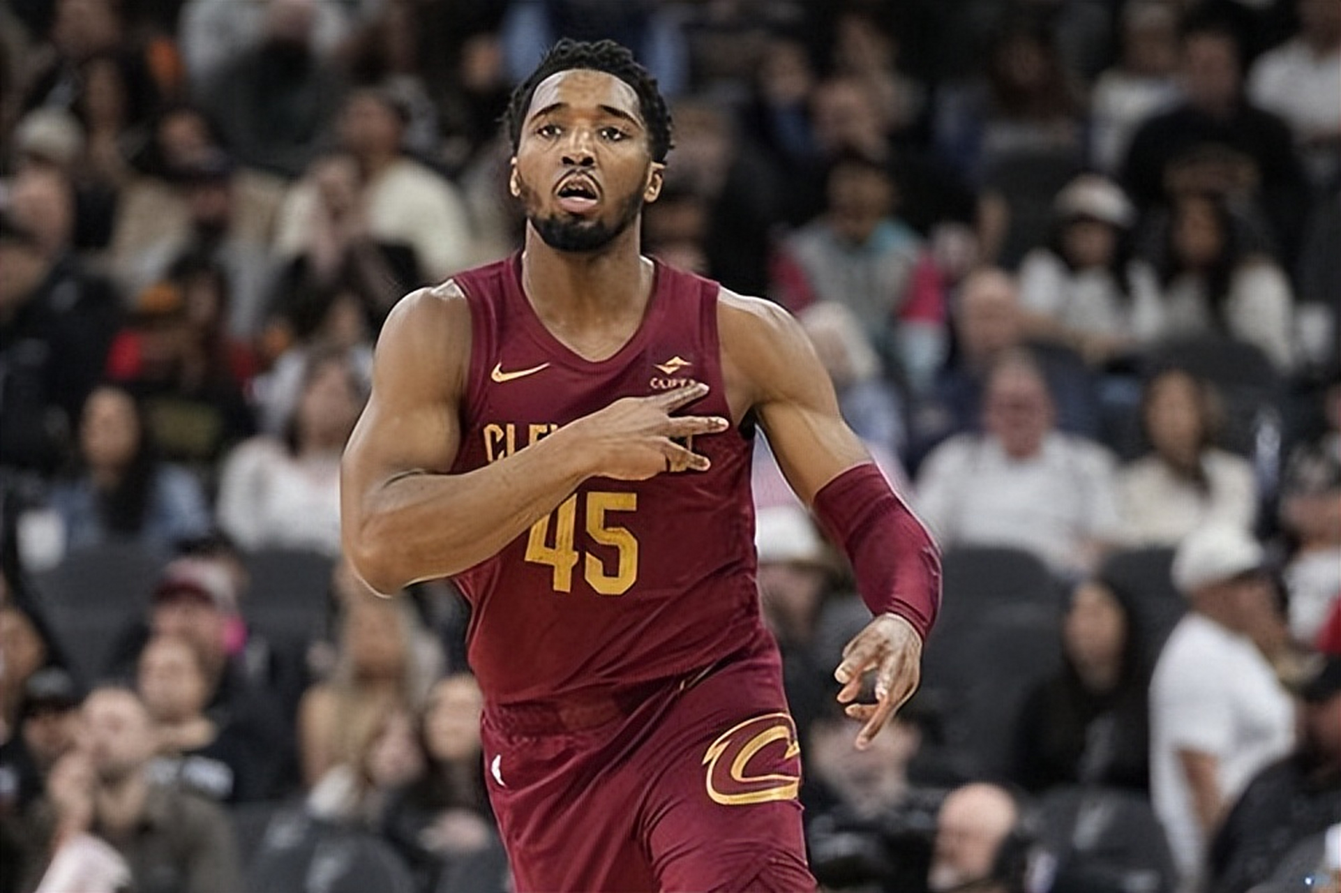 官方：麦克托米奈当选2025意大利足球盛典年度最佳球员（官方宣布：麦克托米奈荣膺2025年意大利足球盛典年度最佳球员）