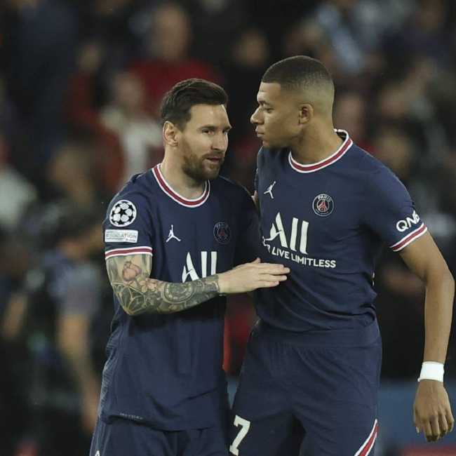 斯帕莱蒂：丢球前踢得像教科书一样死板；伊尔迪兹在顶级之上（斯帕莱蒂：丢球前打法过于教条；伊尔迪兹已超顶级）