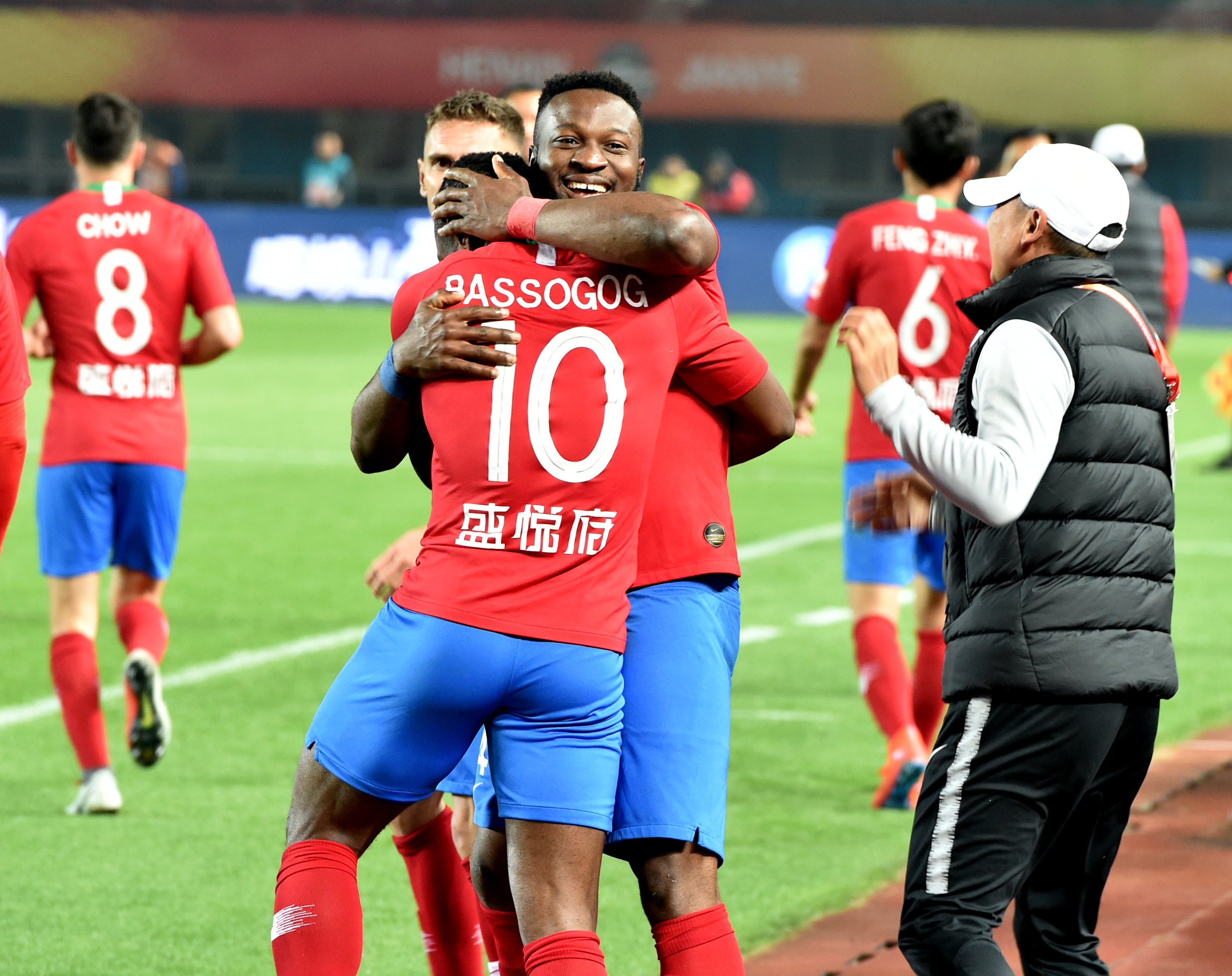 湖北女足历史首次闯入全运会决赛，王霜哭着感叹：太不容易了（湖北女足史上首次晋级全运会决赛，王霜落泪感慨：一路走来不易）