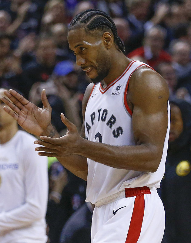 科特迪瓦主帅：我们一直在关注博尼，目前也正在和他谈征召（科特迪瓦主帅：持续关注博尼，正与其商谈征召）