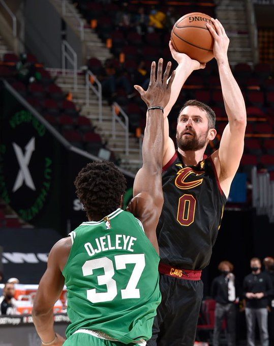 冠巅峰的利 冠巅峰的利